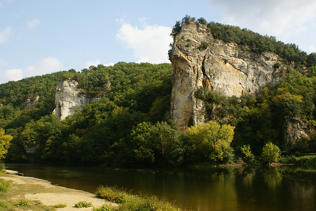 holidays-Dordogne-river-valley-france