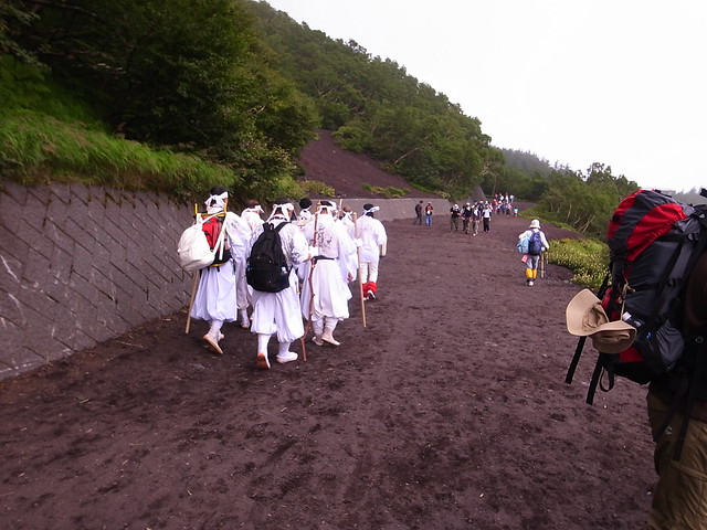 富士山登山(吉田ルート) Climb Mt.Fuji(Yoshida Route)