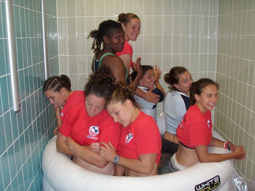 How many people can you fit into one ice bath?