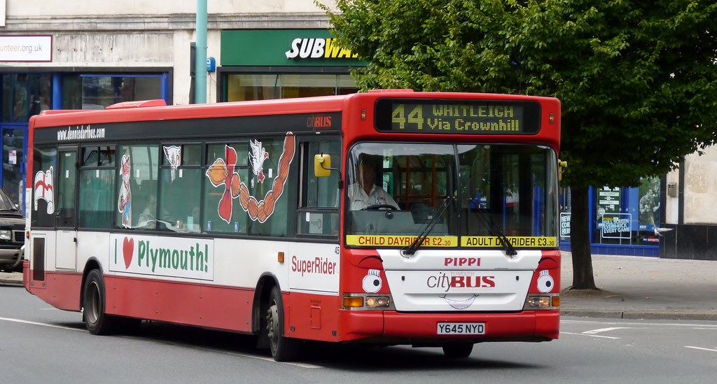 Plymouth Citybus 045 Y645NYD
