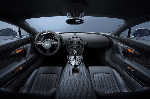 Bugatti Veyron Super Sport interior black