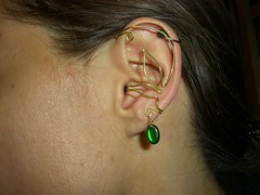 Ear cuff with green bead