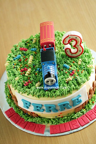 Thomas Birthday cake