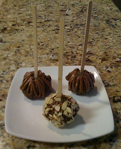 cake balls on a stick. Low Carb Chocolate Cake Balls