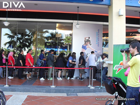 TBLA 2 applicants waiting in line at KL auditions