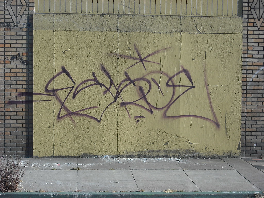 ESROE Graffiti - Oakland, CA