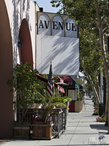 The Avenue Theater in Downey