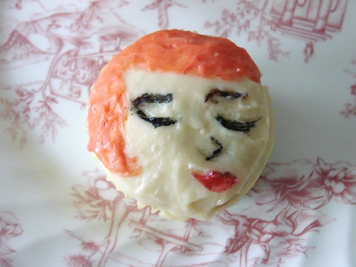 Mad Men Joan Cupcake