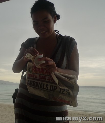 The Pinay Solo Backpacker is not alone in Haagen Dazs Island! Weee!