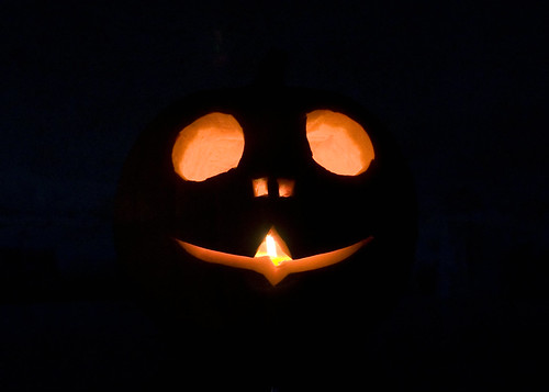 Gisela Graham Glass Metallic Light Up Skull Prop Halloween Home Decoration Party 