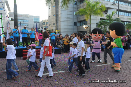 kids parade tv3
