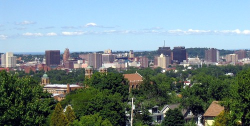 Syracuse skyline (by: Wikimedia user: Joegrimes, public domain)