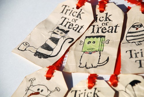 Trick-or-treat 'Boo Bag' Tags