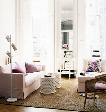 Domino living room pink feminine