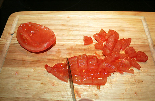 15 - Tomate würfeln
