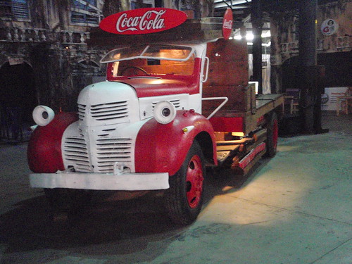 Coca Cola truck by jbjelloid