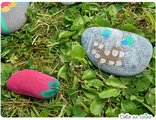 Pintando pedras / painting stones
