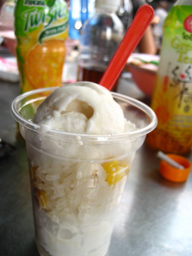 Coconut Ice Cream with Glutinous Rice