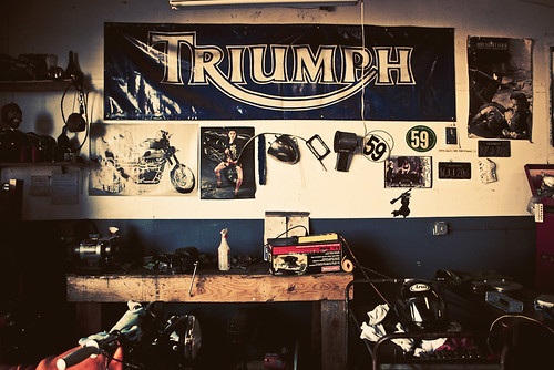 garage triumph