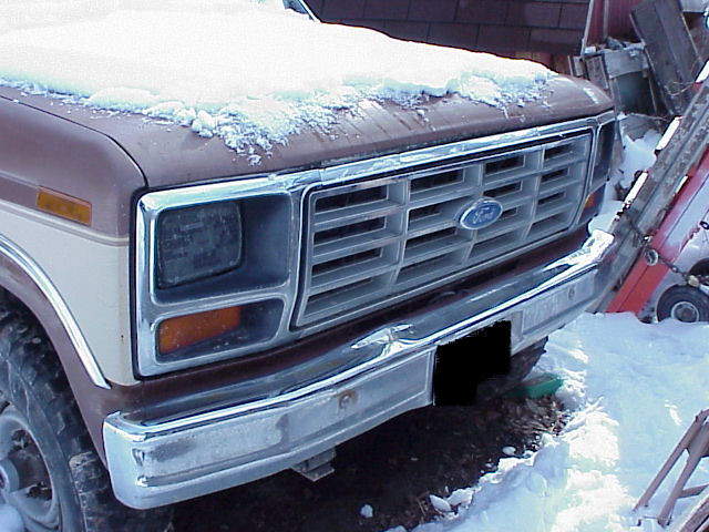snow ford truck rust 4x4 rusty pickup dent rusted lariat bent 1986 beater americanmade fourwheeldrive dented 460 f250 worktruck 34ton 460v8