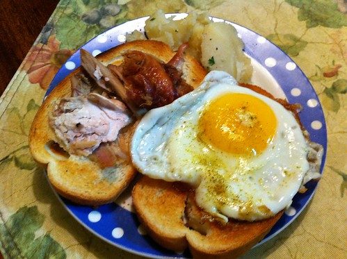Turkey and fried egg sandwich