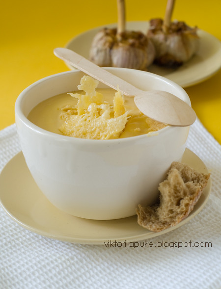 roasted sweet garlic, bread and almond soup
