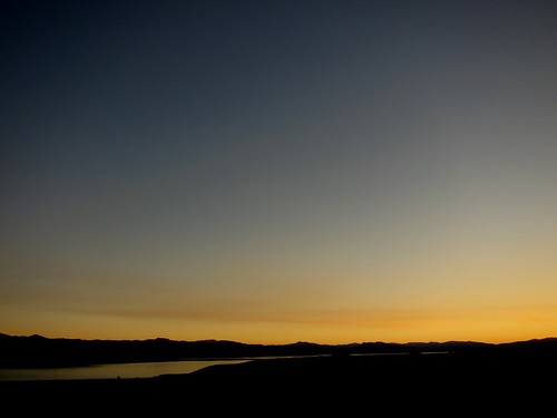 Lever de soleil sur Mono Lake depuis Lee Vining