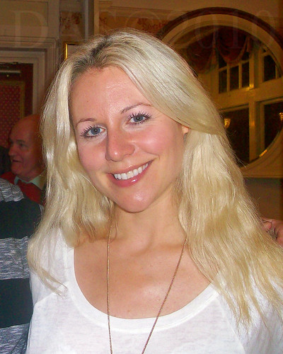 The lovely Abi Titmuss star of Up 'n' Under Can Abi Titmuss act?