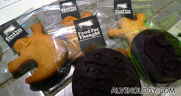We were given these tasty, cute-looking Chocolate and Orange cookies on Halloween night, FOC