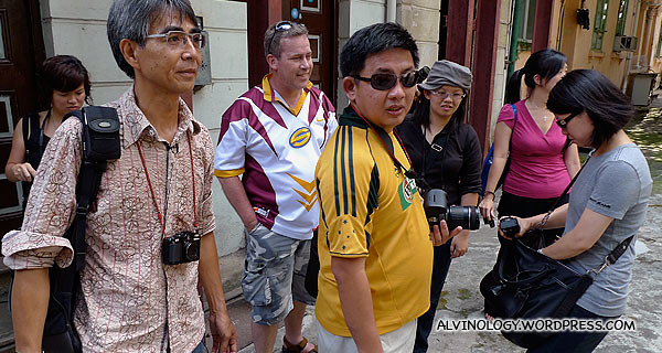 The guy on the extreme left in spectacles is our heritage guide, Leon Suen