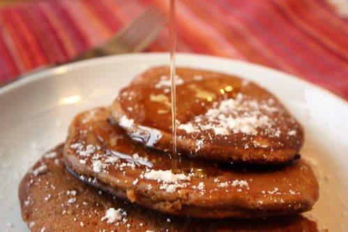 gingerbread-pancakes