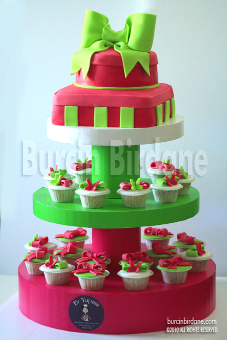 Baby Shower Cupcake Tower 1