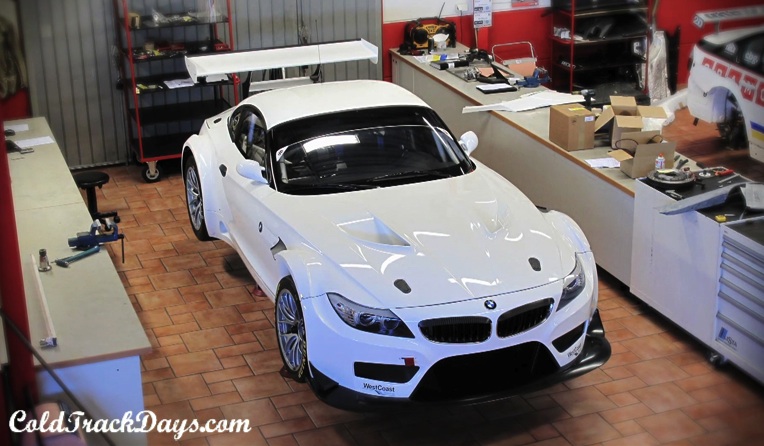 Featured below is a time lapse video of a BMW Z4 GT3 being assembled by Team