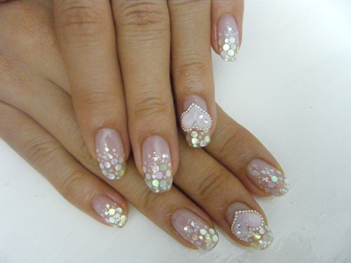GEL NAIL with glitter and hologram(glitter) design with 3D heart