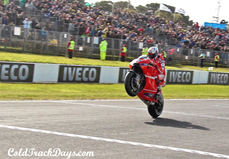 MotoGP // STONER GIVES BLOWOUT PERFORMANCE IN AUSTRALIA
