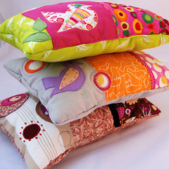 A pile of gorgeous pillows