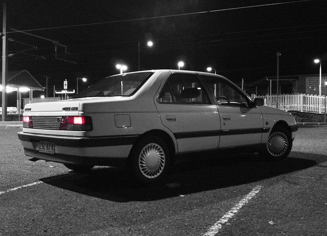 Peugeot nightshot rear b&w with red taillights