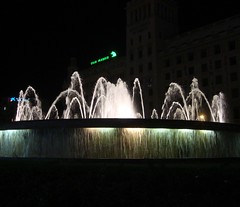 Plaça de Catalunya by night