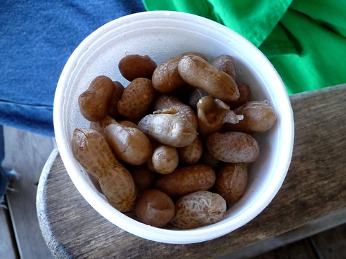 free boiled peanuts - Holland Farms