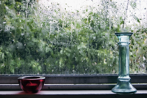 rain in window