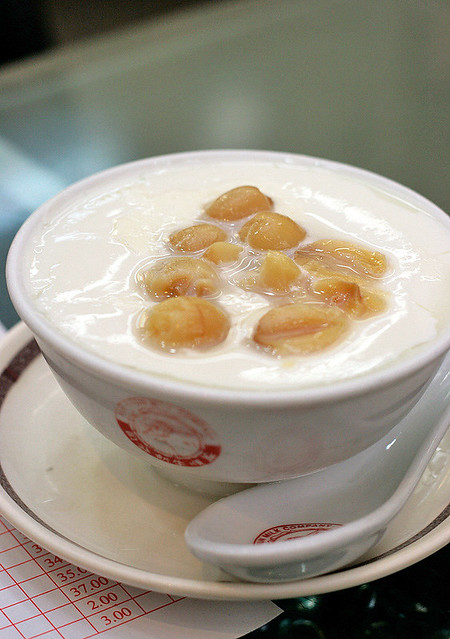Double skin milk pudding with lotus seeds, warm