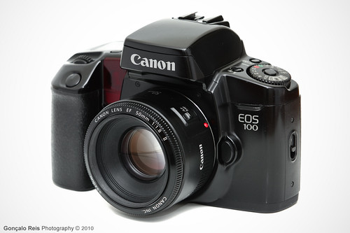 flash Elan Canon EOS 100 ELAN SLR fotocamera reflex analogica a pellicola 35mm 