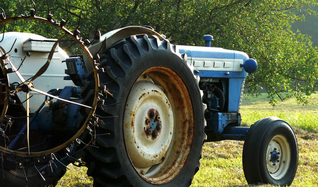 blue_tractor3