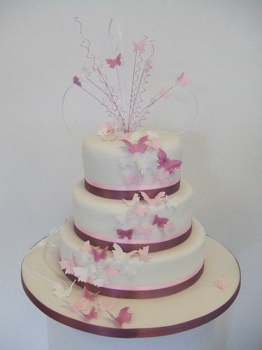 CAKE Wedding butterfly cascade