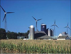 windmills & crops together (US Natural Resources Conservation Service, from the ICMA report)