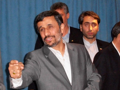 Iran President Mahmoud Ahmadinejad greeting invited guests at a meeting held in the Warwick Hotel in New York. The leader met with representatives of the African-American liberation movement and antiwar activists from the U.S. (Photo: Abayomi Azikiwe) by Pan-African News Wire File Photos