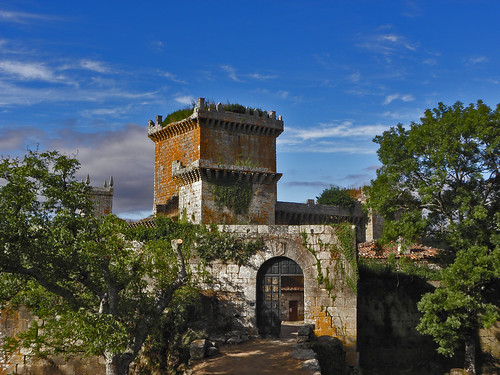 Castelo de Pambre by amaianos