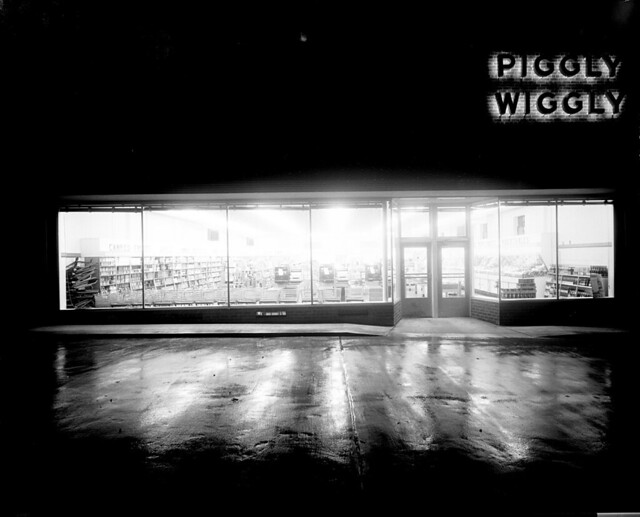 N_53_15_6344 Piggly Wiggly Store Interior, Night Exterior