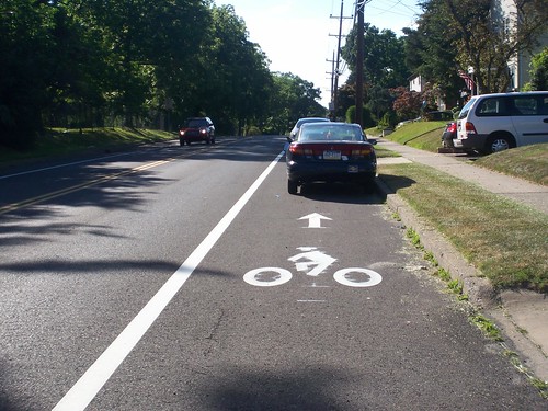 Susquehanna Rd cars parked in bike lane