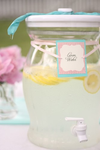 I'm swooning over the Breakfast at Tiffany's bridal shower over at Eat Drink